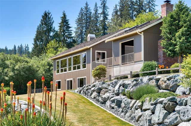 17441 Lake Terrace Place, Mount Vernon, WA 98274