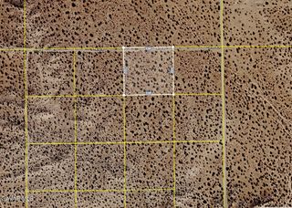 E Ave B/250th St E, Lancaster, CA 93535