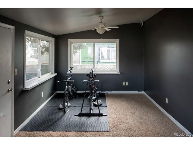 2524 15th Avenue Ct, Greeley, CO 80631