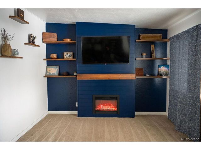 2524 15th Avenue Ct, Greeley, CO 80631