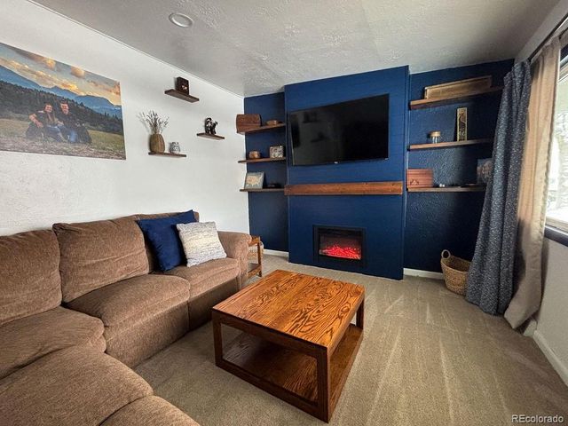 2524 15th Avenue Ct, Greeley, CO 80631