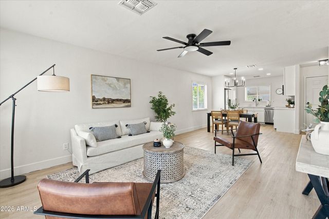 1158 E DENIM Trail, San Tan Valley, AZ 85143