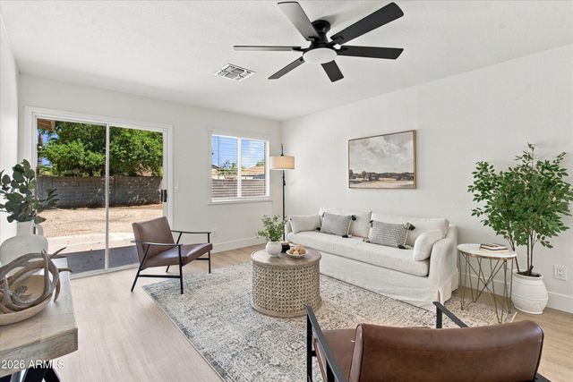 1158 E DENIM Trail, San Tan Valley, AZ 85143
