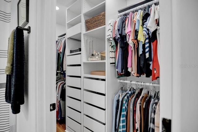 400 SHADY BANKS ROAD, Altamonte Springs, FL 32714