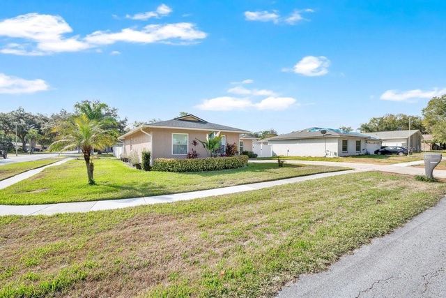 400 SHADY BANKS ROAD, Altamonte Springs, FL 32714