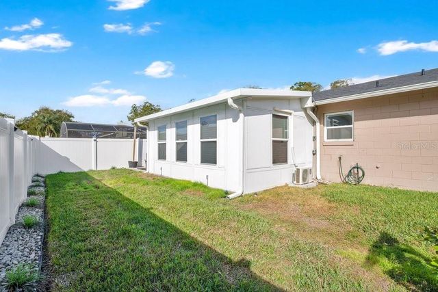 400 SHADY BANKS ROAD, Altamonte Springs, FL 32714