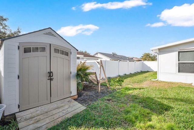 400 SHADY BANKS ROAD, Altamonte Springs, FL 32714