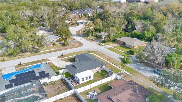 400 SHADY BANKS ROAD, Altamonte Springs, FL 32714