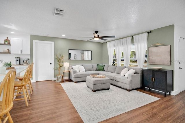 400 SHADY BANKS ROAD, Altamonte Springs, FL 32714