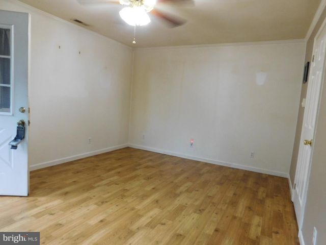 4929 HOLLYWOOD RD, College Park, MD 20740