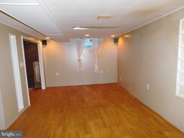4929 HOLLYWOOD RD, College Park, MD 20740