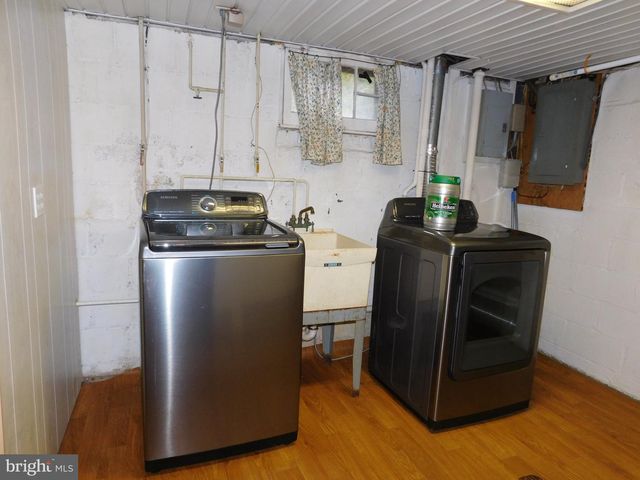 4929 HOLLYWOOD RD, College Park, MD 20740