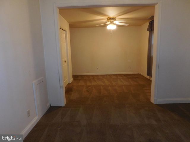 4929 HOLLYWOOD RD, College Park, MD 20740