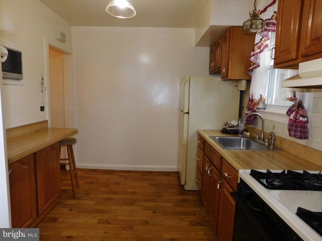 4929 HOLLYWOOD RD, College Park, MD 20740