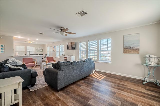 2895 Laguna Drive, Crystal Beach, TX 77650