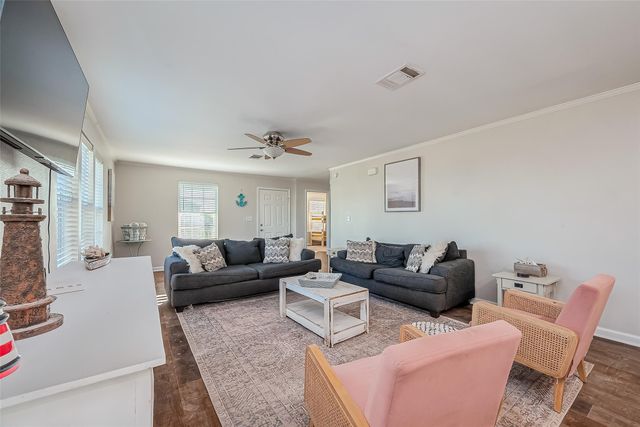 2895 Laguna Drive, Crystal Beach, TX 77650