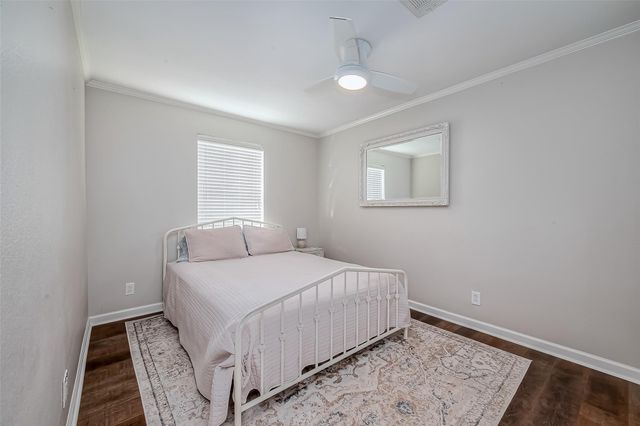2895 Laguna Drive, Crystal Beach, TX 77650