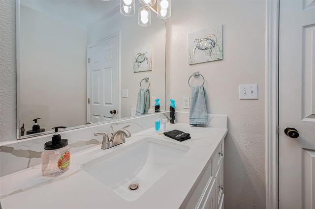 2895 Laguna Drive, Crystal Beach, TX 77650