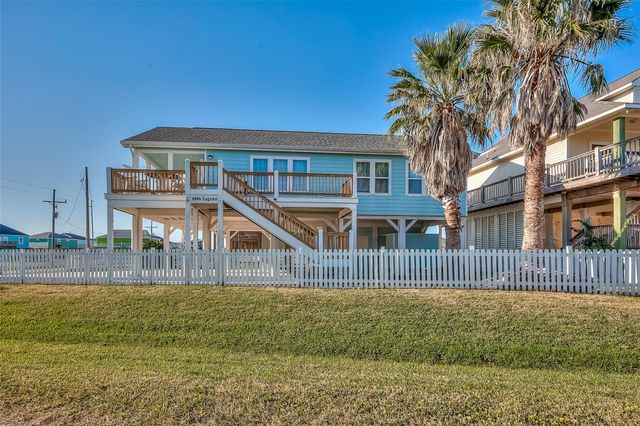 2895 Laguna Drive, Crystal Beach, TX 77650