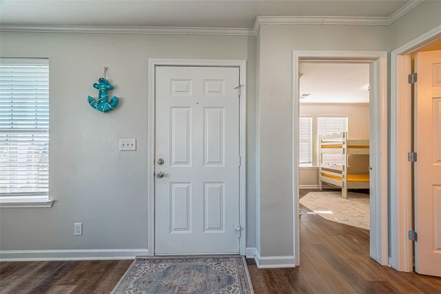 2895 Laguna Drive, Crystal Beach, TX 77650