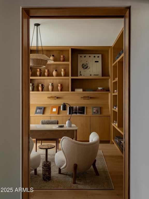 Image 28 of property listing at 8631 N AVENIDA DEL SOL --, Paradise Valley, AZ 85253