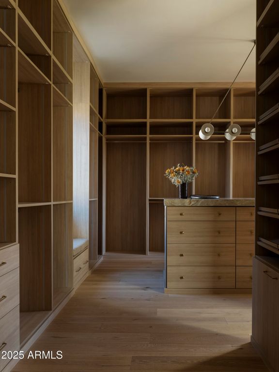 Image 37 of property listing at 8631 N AVENIDA DEL SOL --, Paradise Valley, AZ 85253