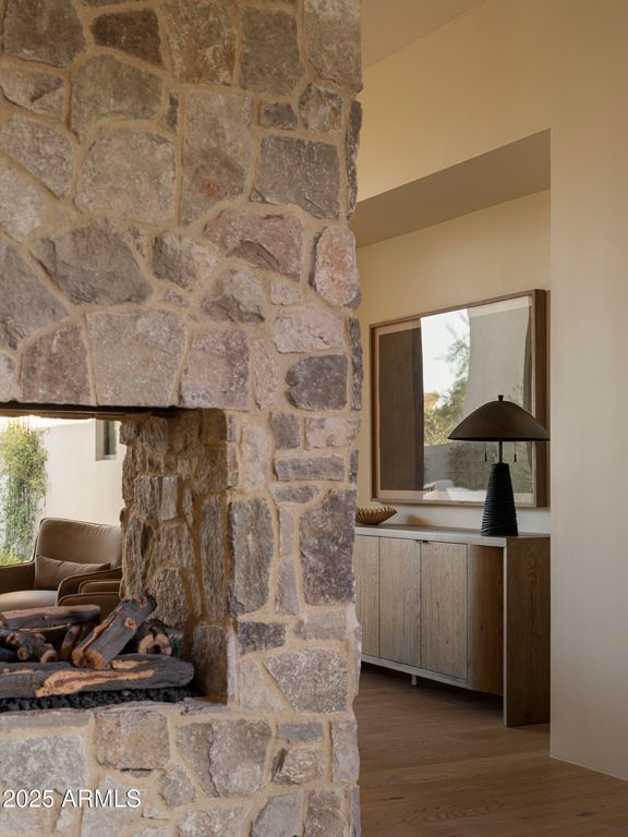 Image 42 of property listing at 8631 N AVENIDA DEL SOL --, Paradise Valley, AZ 85253