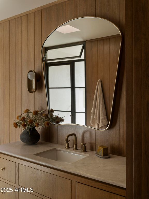 Image 49 of property listing at 8631 N AVENIDA DEL SOL --, Paradise Valley, AZ 85253