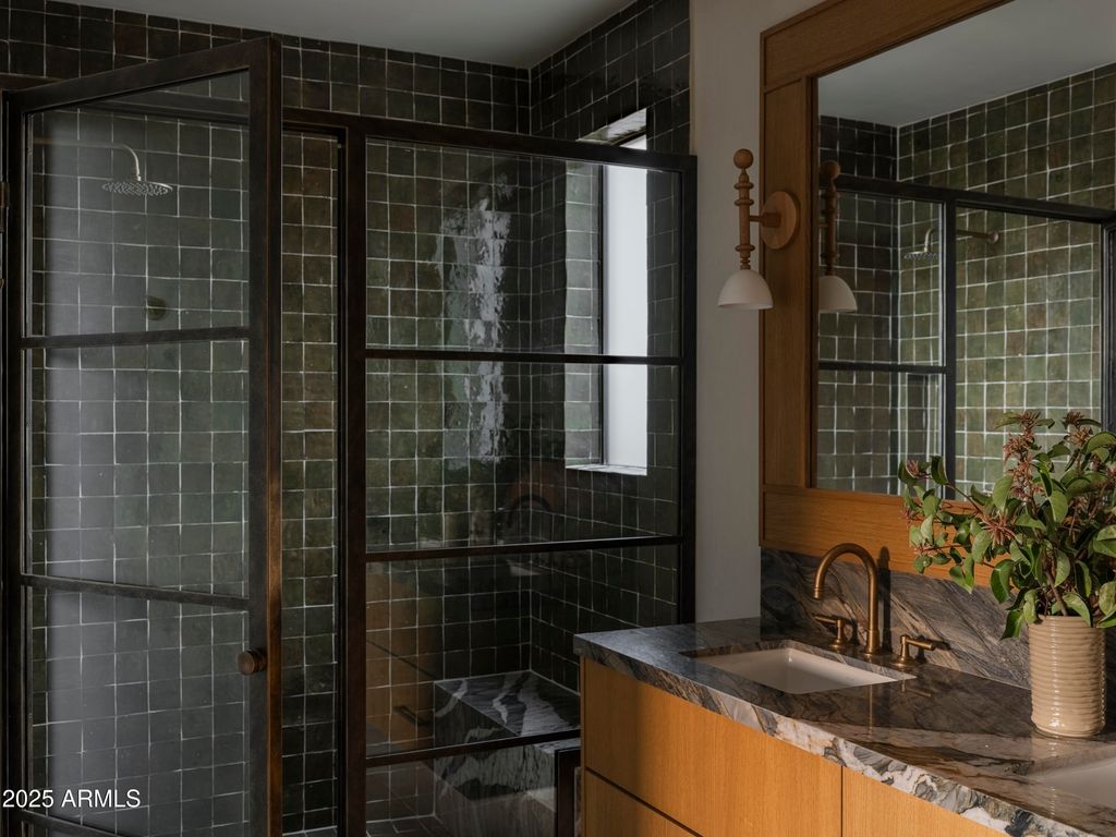 Image 56 of property listing at 8631 N AVENIDA DEL SOL --, Paradise Valley, AZ 85253