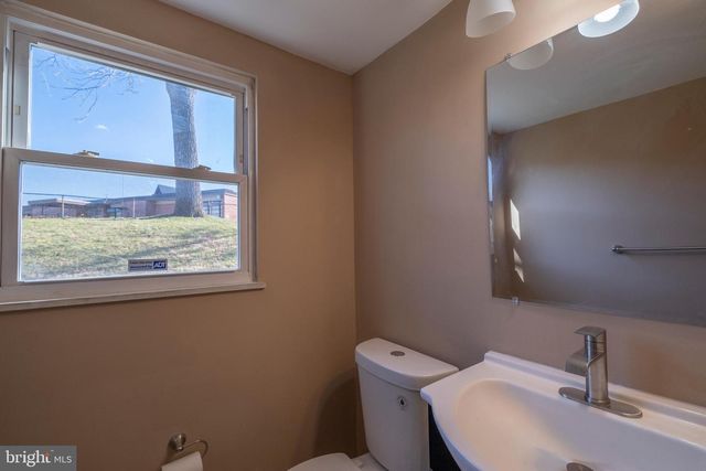 4718 MERCURY DR, Rockville, MD 20853