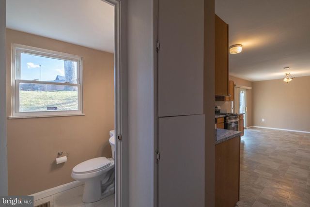 4718 MERCURY DR, Rockville, MD 20853