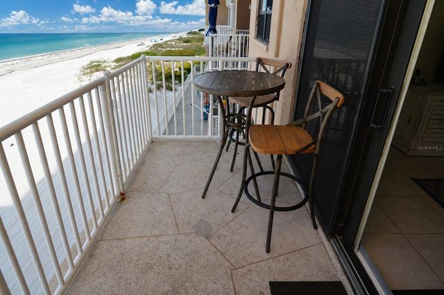 18650 GULF BOULEVARD 305, Indian Shores, FL 33785