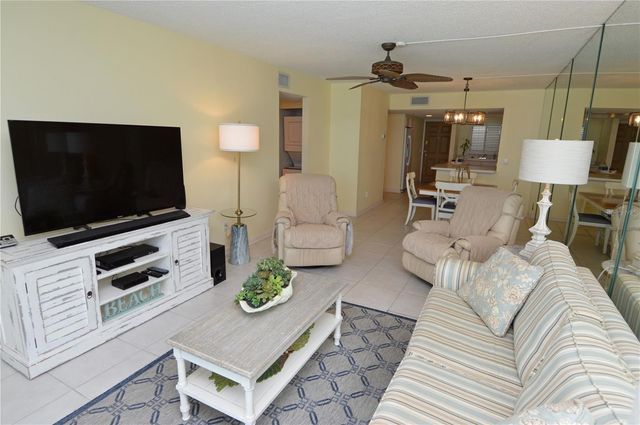 18650 GULF BOULEVARD 305, Indian Shores, FL 33785