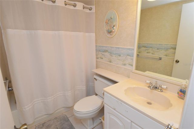 18650 GULF BOULEVARD 305, Indian Shores, FL 33785