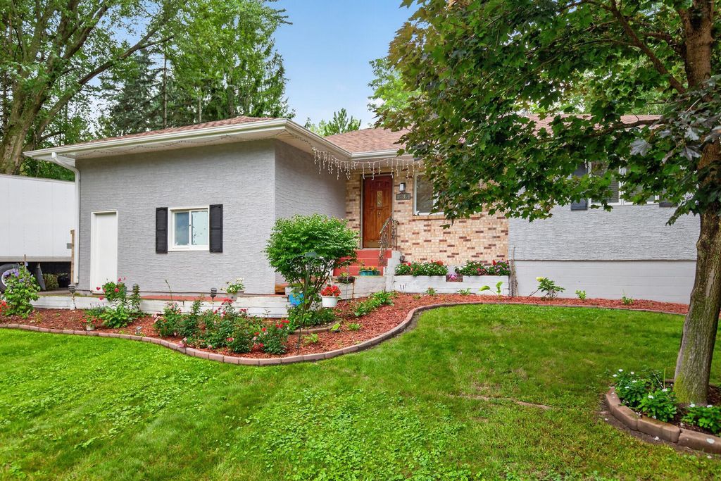 2848 Hallmark Avenue N, Oakdale, MN 55128 — photo 3