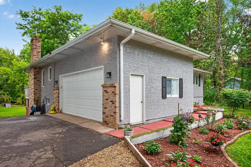 2848 Hallmark Avenue N, Oakdale, MN 55128 — photo 5