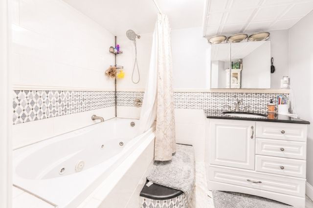 96 Stanton Ave, Revere, MA 02151