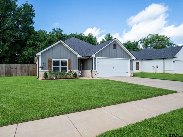 2002 Jackie Ray, Whitehouse, TX 75791