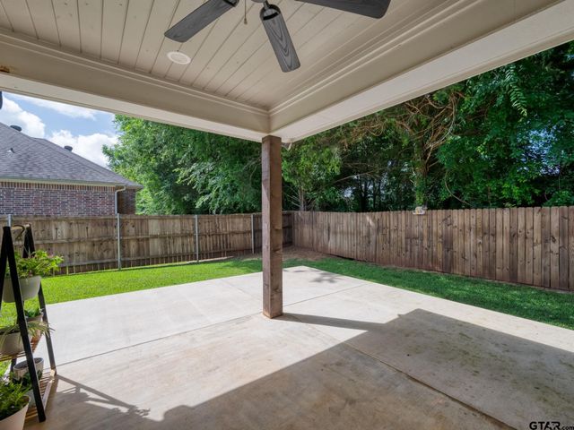2002 Jackie Ray, Whitehouse, TX 75791