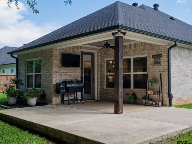 2002 Jackie Ray, Whitehouse, TX 75791