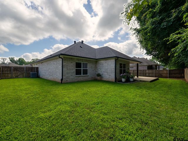 2002 Jackie Ray, Whitehouse, TX 75791