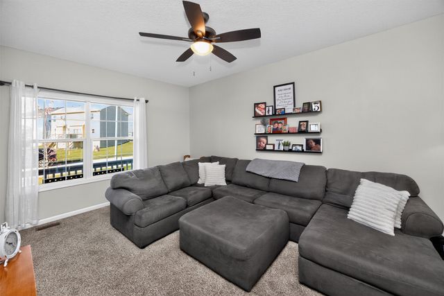 632 SE 18th Street, Grimes, IA 50111