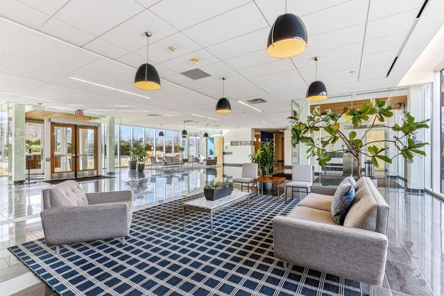 8151 33rd Avenue S 503, Bloomington, MN 55425