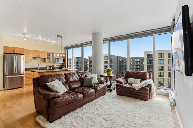 8151 33rd Avenue S 503, Bloomington, MN 55425