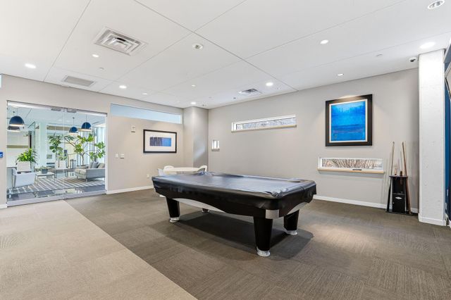 8151 33rd Avenue S 503, Bloomington, MN 55425