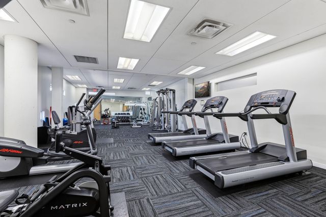 8151 33rd Avenue S 503, Bloomington, MN 55425