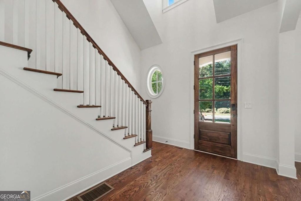 2499 Warren Road NW, Atlanta, GA 30318 — photo 3