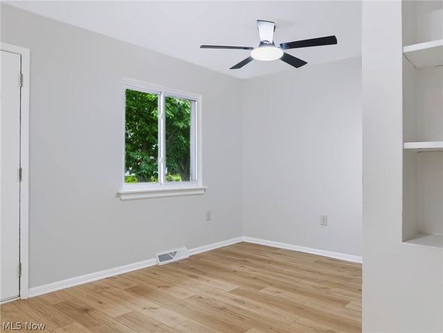 15909 Bryce Avenue, Cleveland, OH 44128