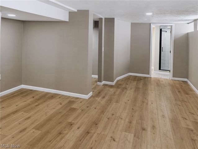 15909 Bryce Avenue, Cleveland, OH 44128