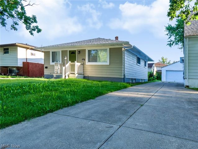 15909 Bryce Avenue, Cleveland, OH 44128